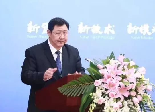 中國拍賣行業協會余平會長