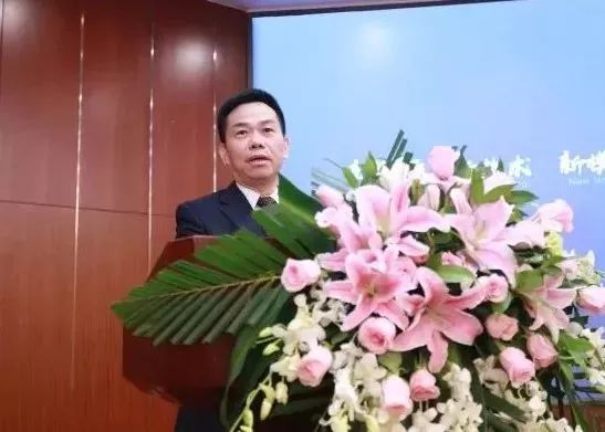 黃小堅常務副會長主持論壇